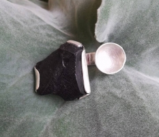 Obsidian-Ring für Individualistinnen